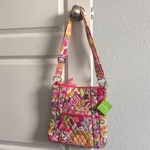 Vera Bradley Handbags - Vera Bradley Hipster Purse